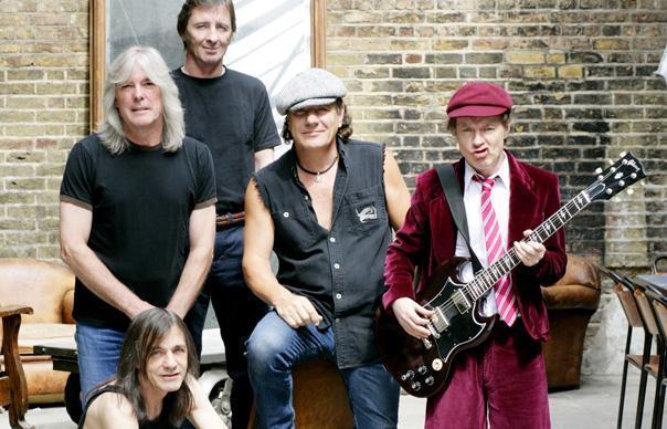 AC/DC drummer Phil guilty to threatening to kill drugs | UNCUT