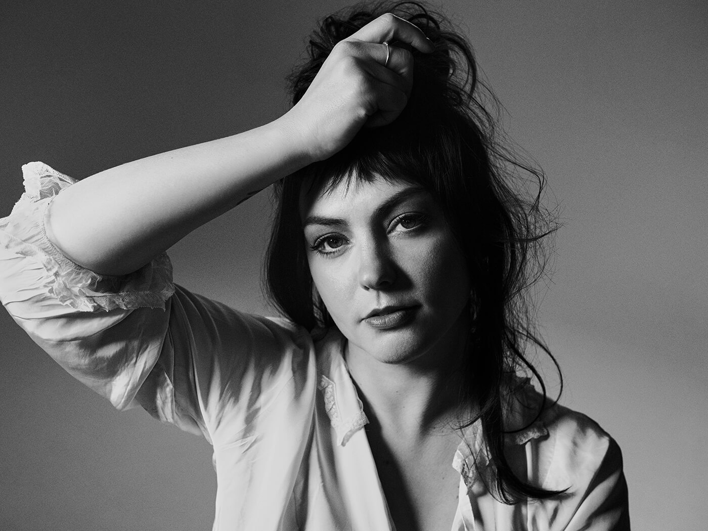 Angel Olsen unveils Song Of The Lark And Other Far Memories box set