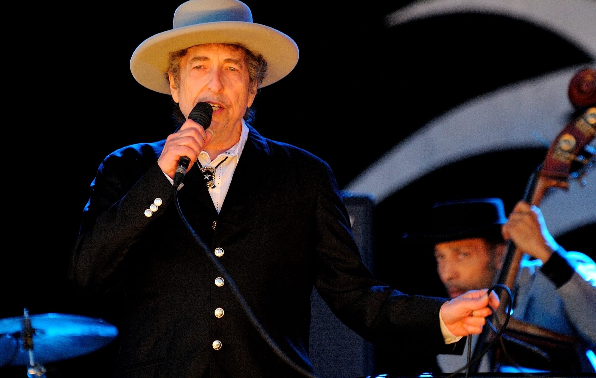 Bob Dylan wins royalty lawsuit against estate of Desire co-writer Jacques Levy