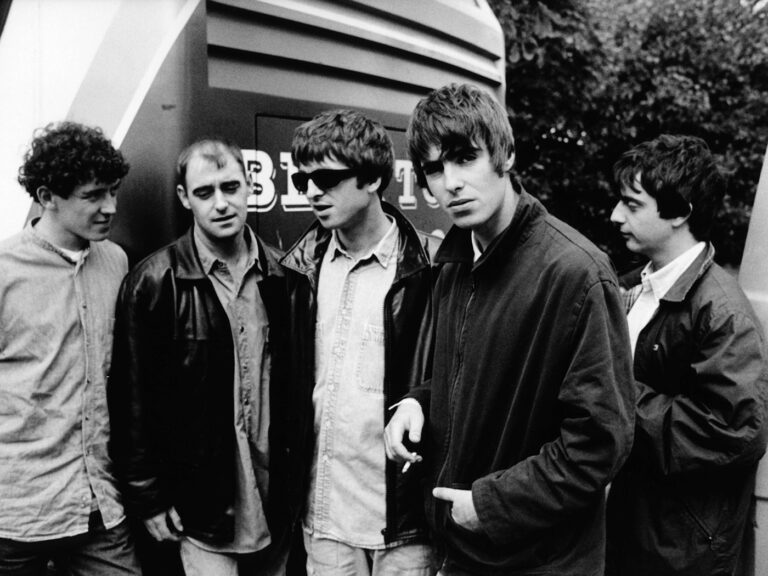 Oasis – Definitely Maybe 30th Anniversary Reissue