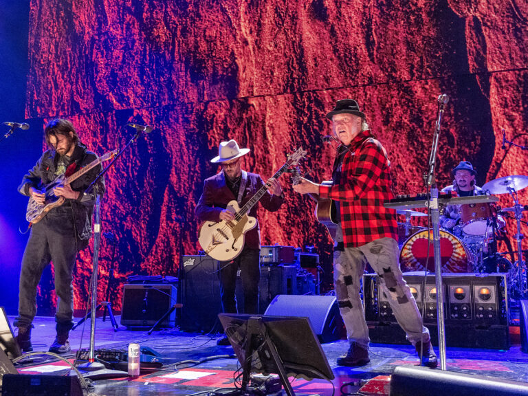 Watch Neil Young play 1977’s “Hey Babe” live for the first time