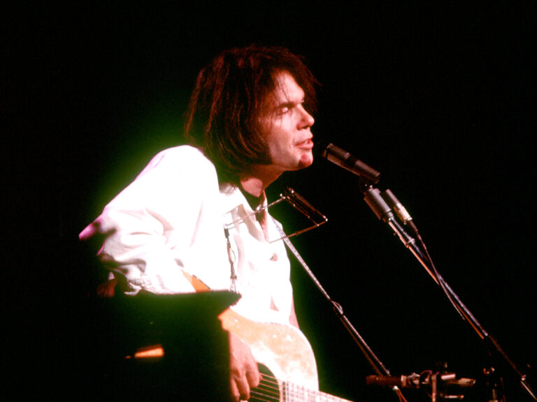 Exclusive! Listen to a previously unreleased Neil Young recording from Archives III